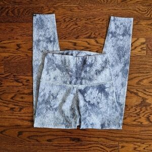 Onzie sustainable soul high rise midi leggings NWOT